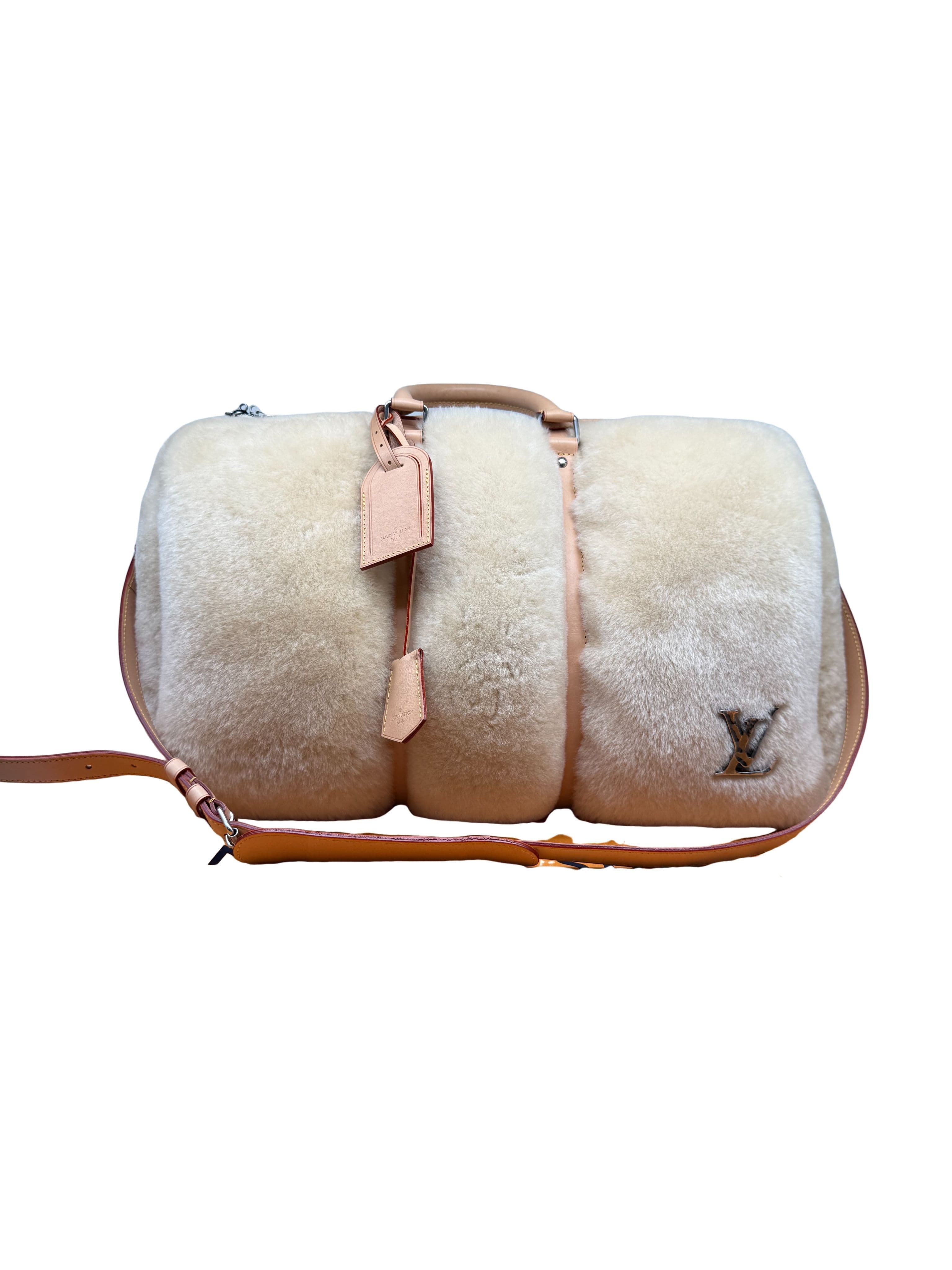 Louis Vuitton Keepall Bandoulière 50 Shearling
