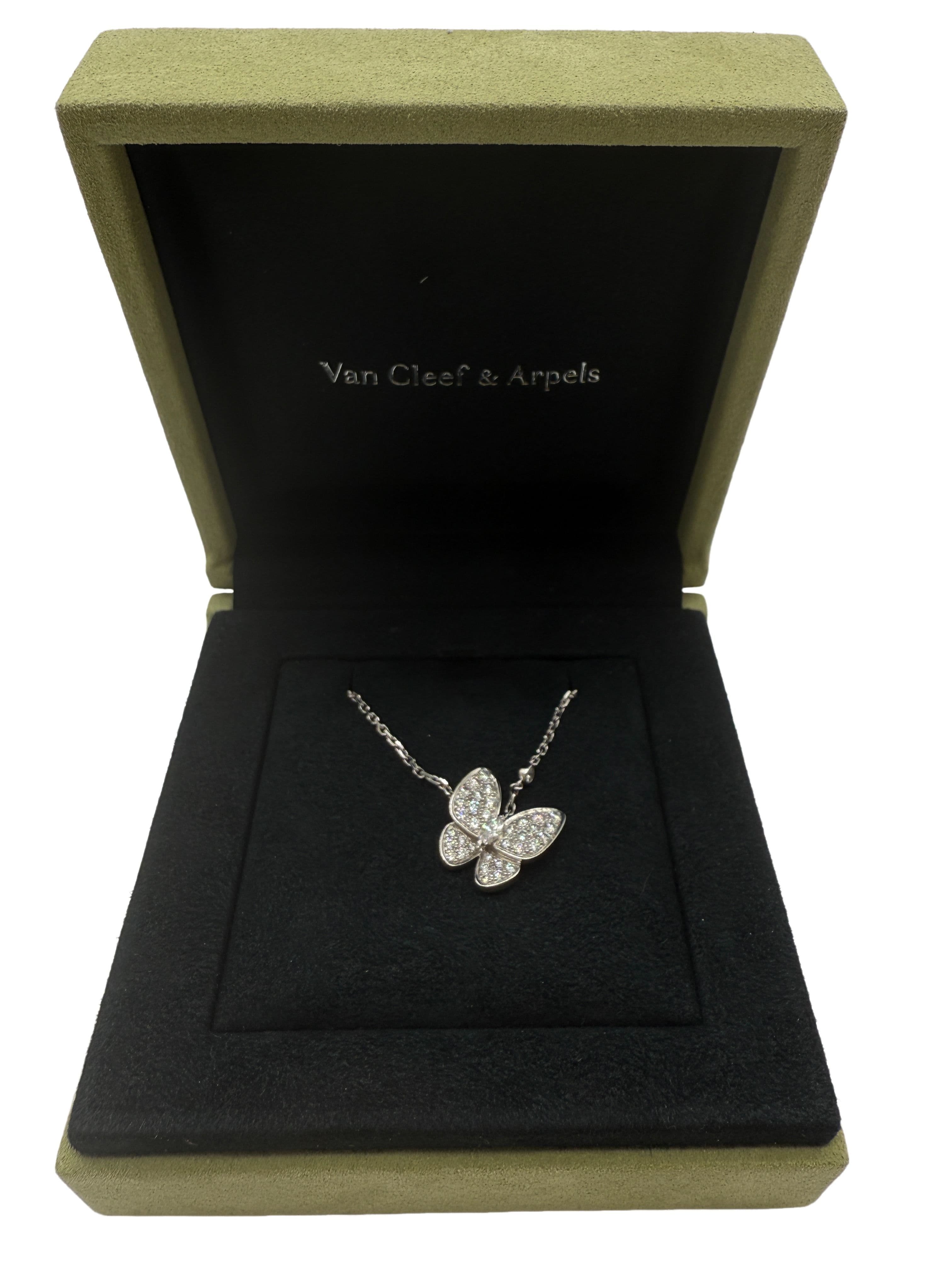 Van Cleef & Arpels Butterfly pendant Diamonds/White Gold