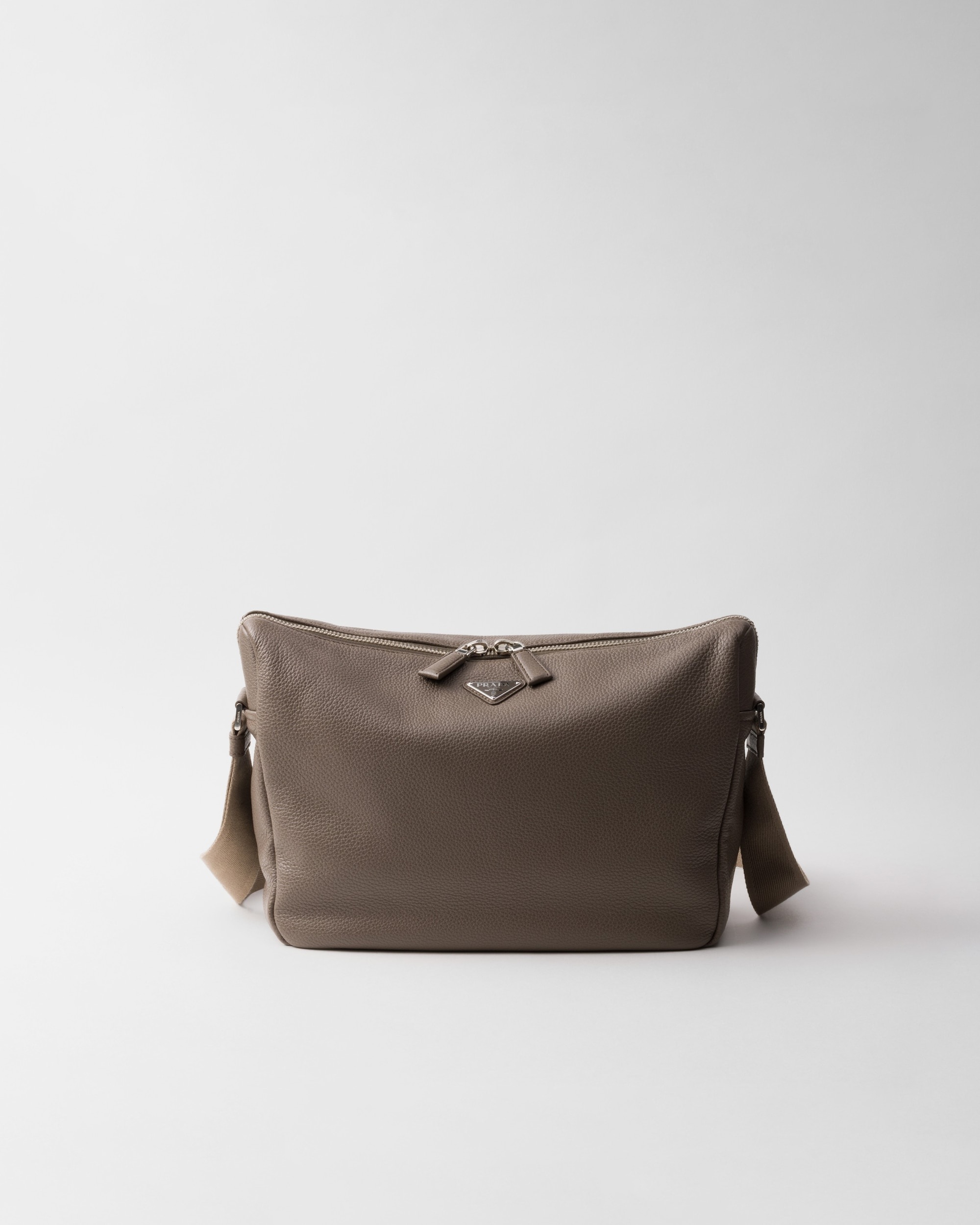 Medium leather shoulder bag
