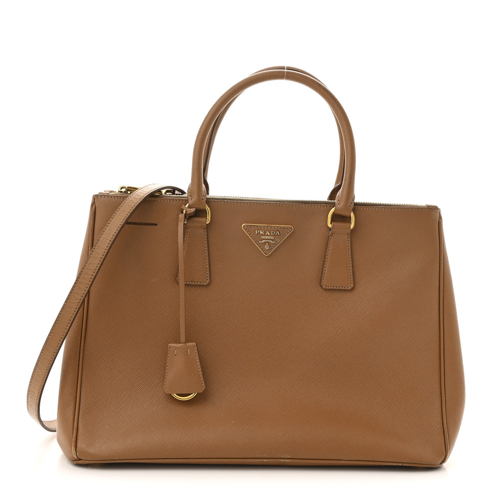 Saffiano Medium Galleria Double Zip Tote Caramel